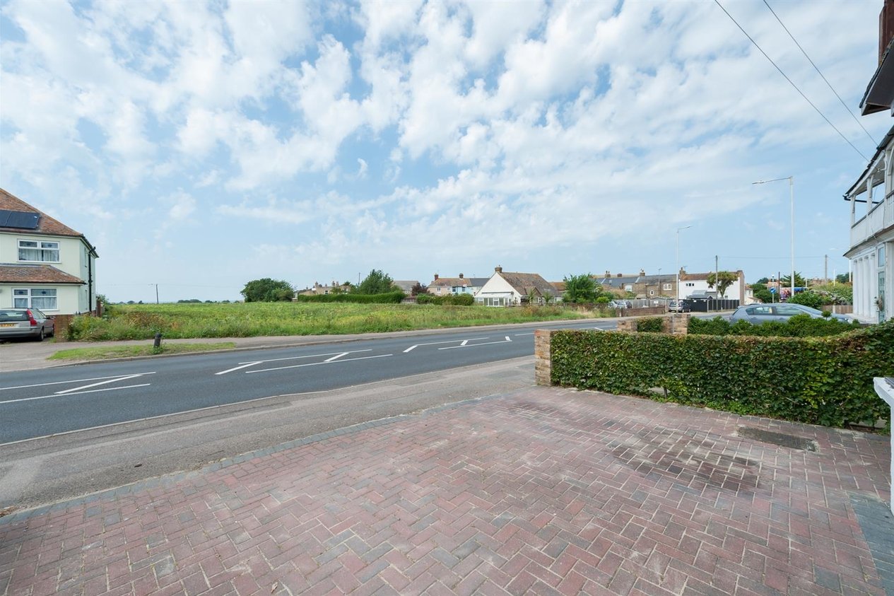 Properties Sold Subject To Contract in Canterbury Road 