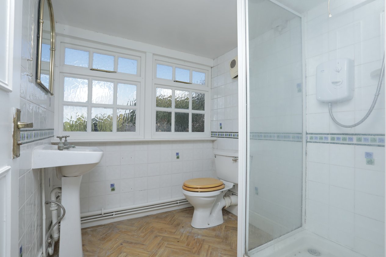 Properties Under Offer in Canterbury Road Birchington