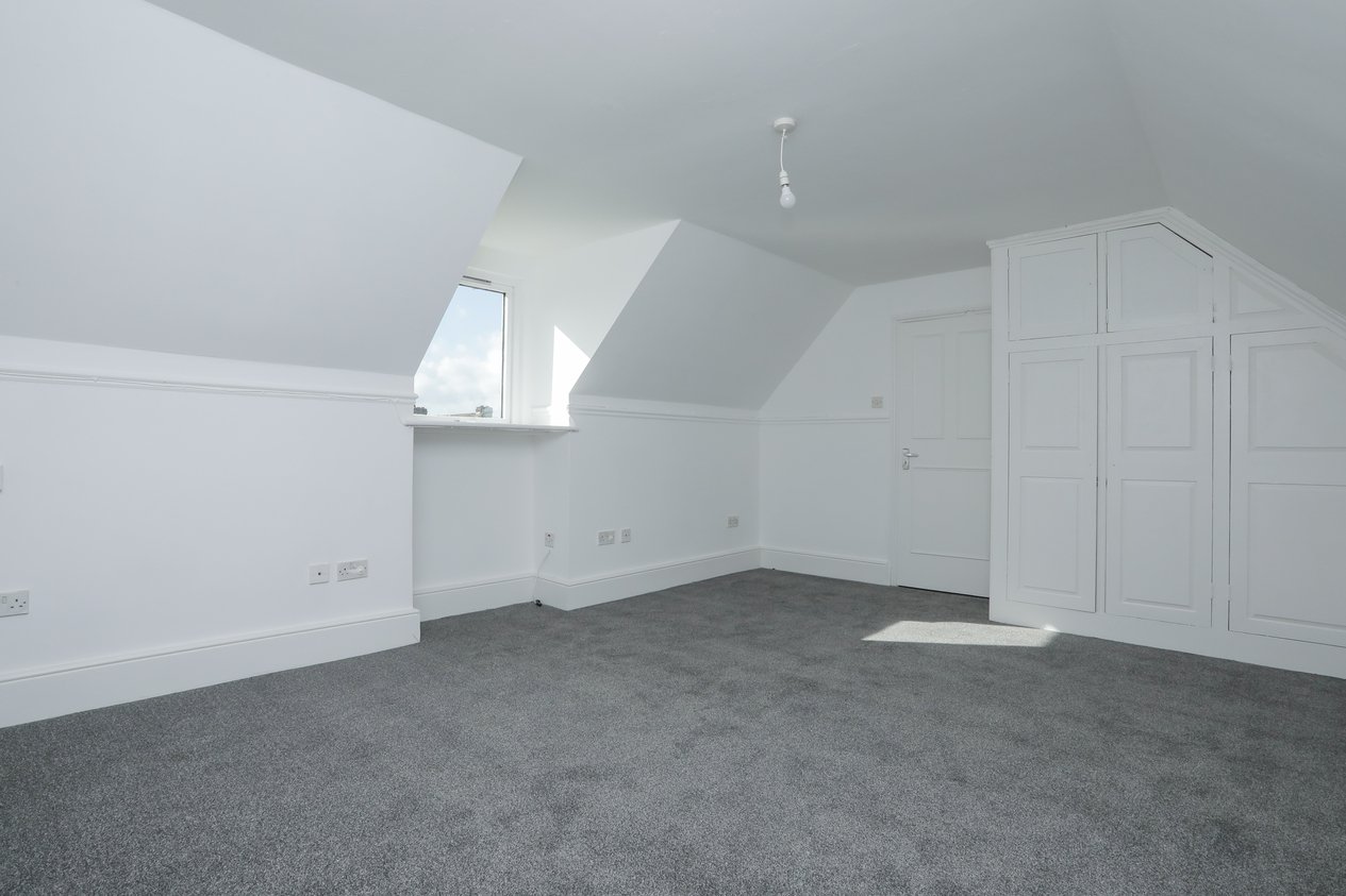 Properties Under Offer in Canterbury Road Birchington