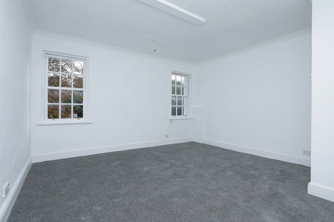 Properties Under Offer in Canterbury Road Birchington