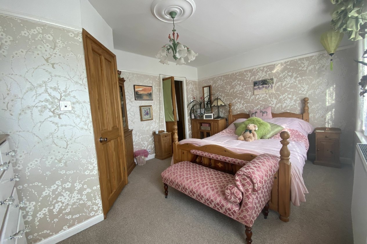 Properties For Sale in Canterbury Road 