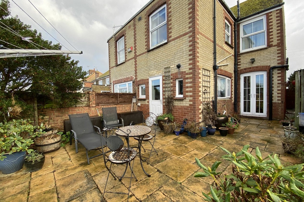 Properties For Sale in Canterbury Road 