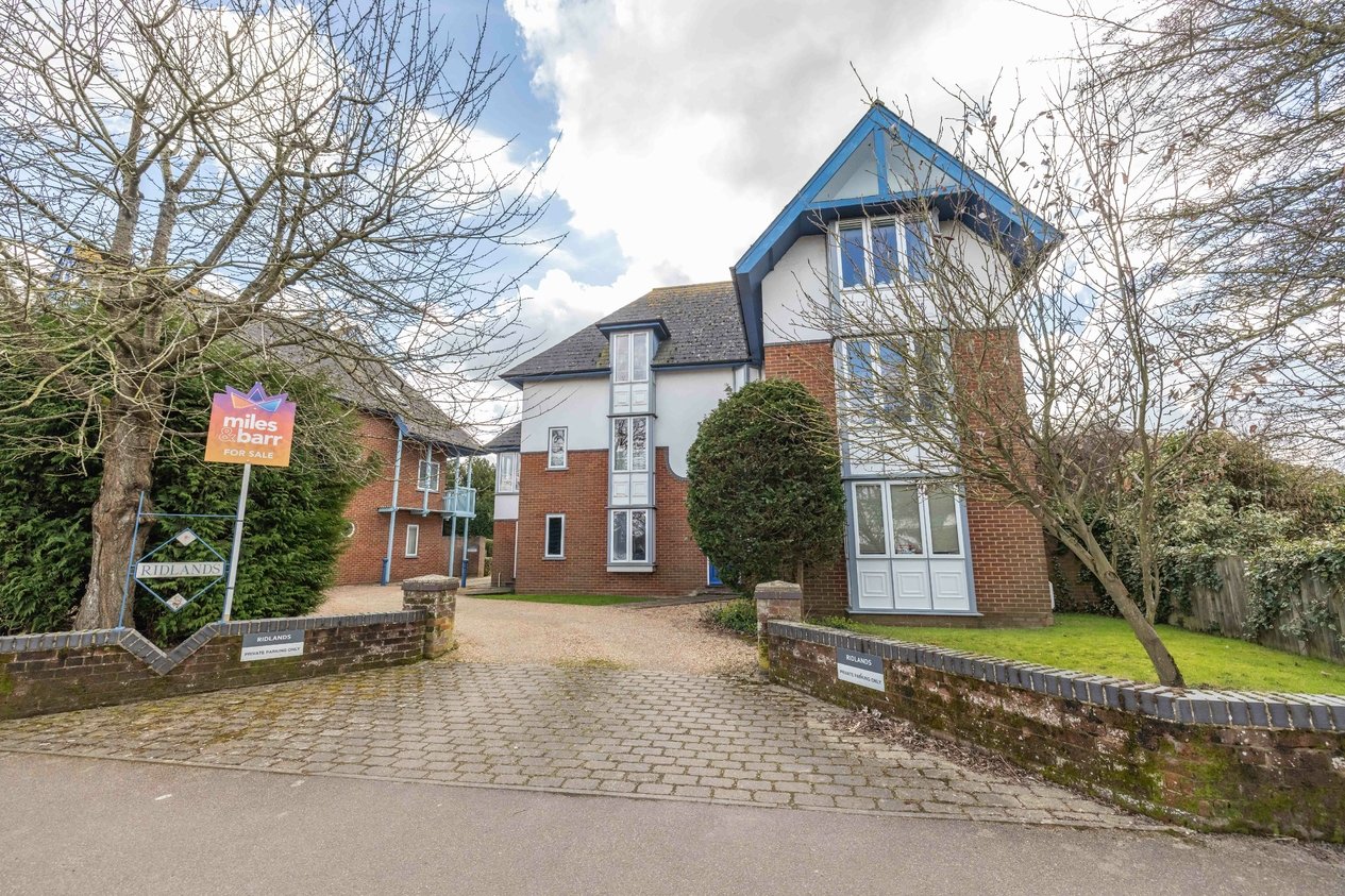 Properties Under Offer in Canterbury Road Canterbury