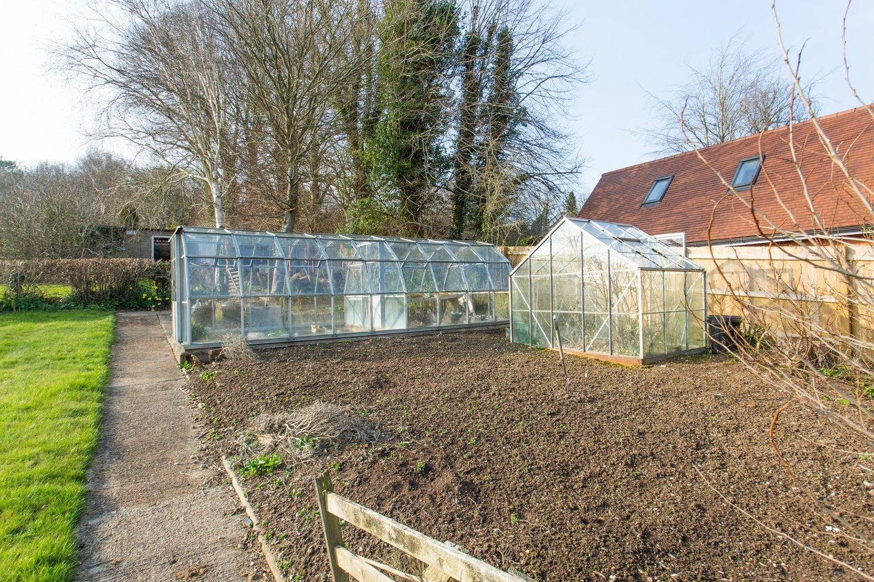 Properties For Sale in Canterbury Road Elham