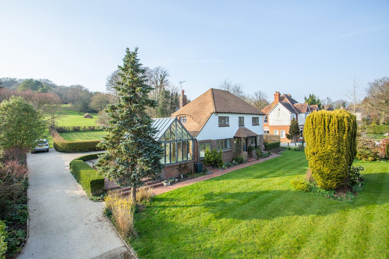 Properties For Sale in Canterbury Road Elham