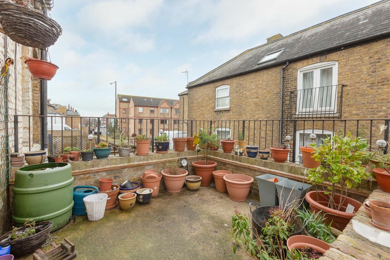 Properties For Sale in Canterbury Road  Harbledown House