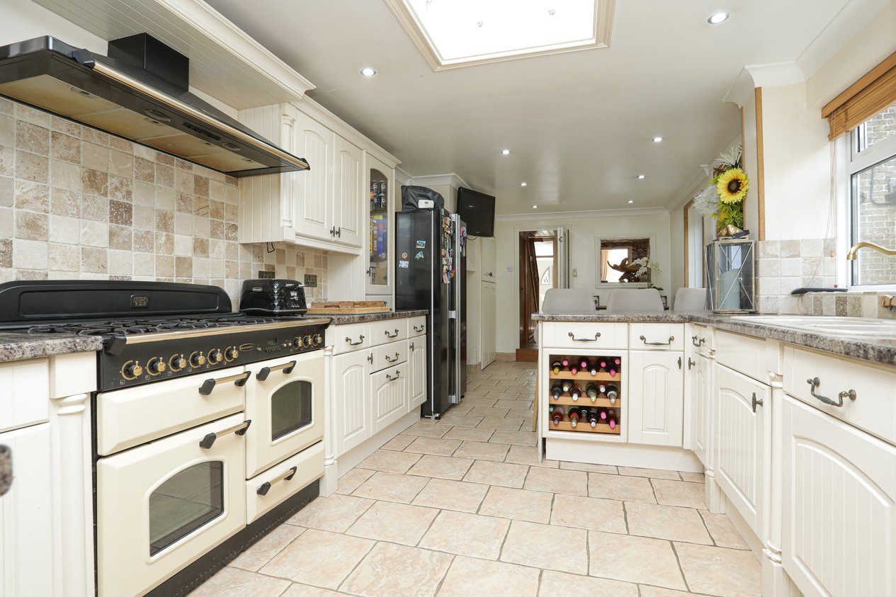 Properties Under Offer in Canterbury Road Margate