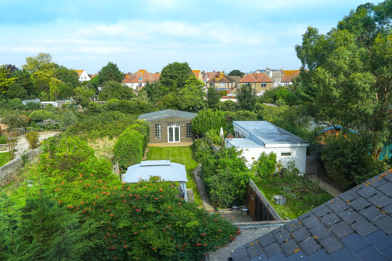 Properties Under Offer in Canterbury Road Margate