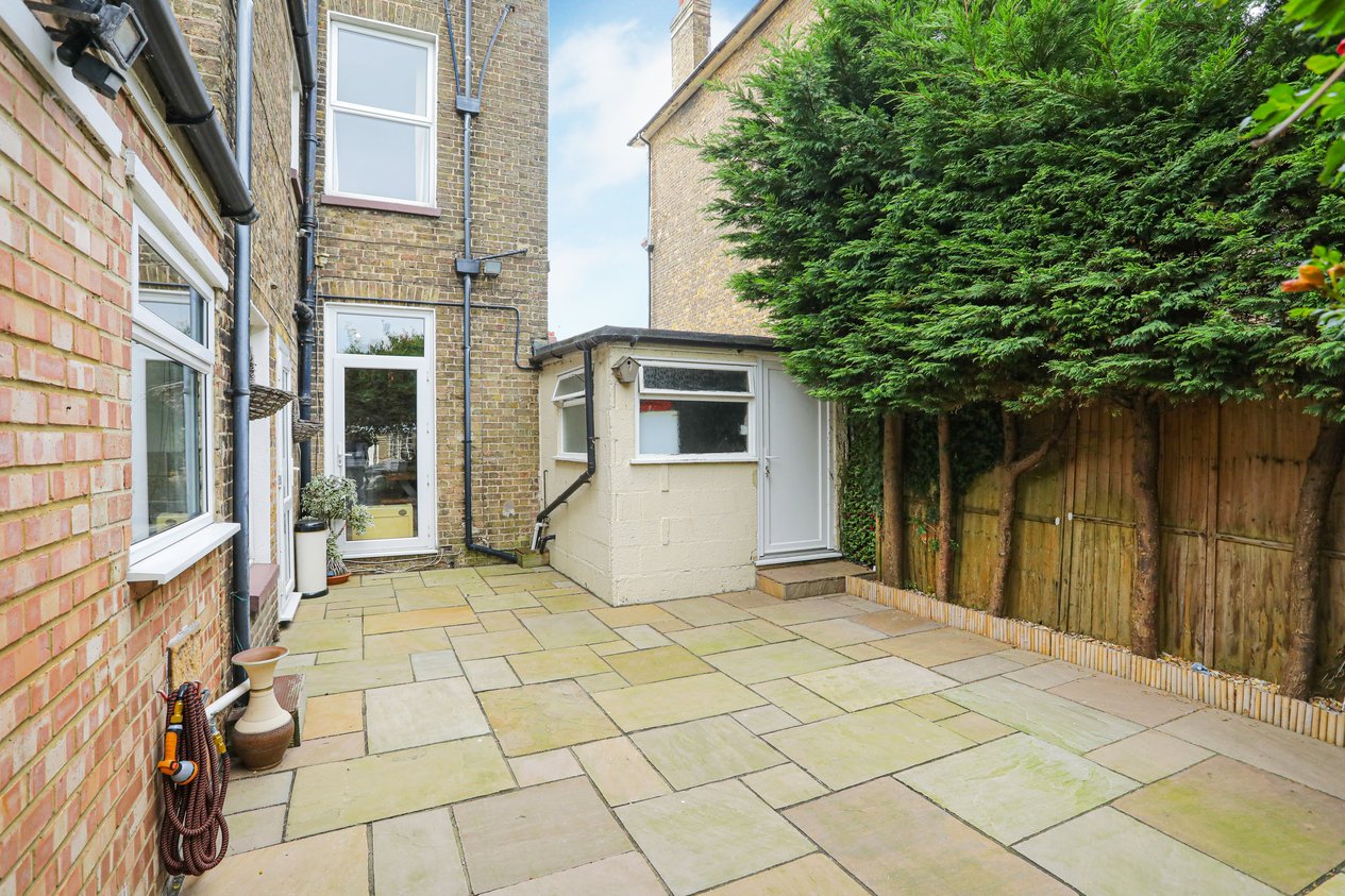 Properties Under Offer in Canterbury Road Margate