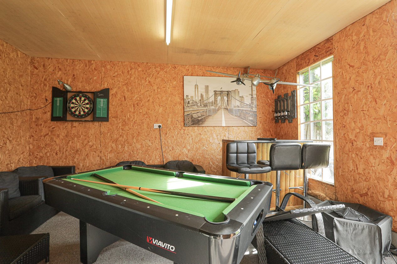 Properties Under Offer in Canterbury Road Margate