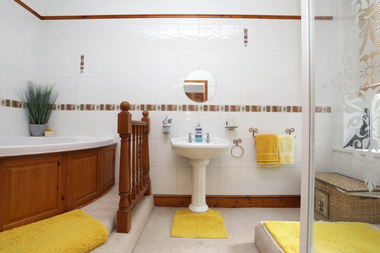 Properties Under Offer in Canterbury Road Margate