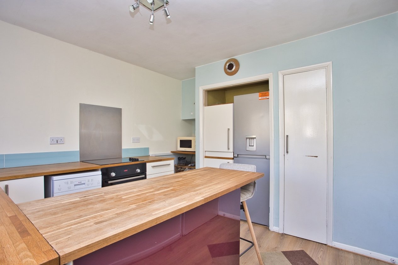 Properties Under Offer in Canterbury Road Selsted