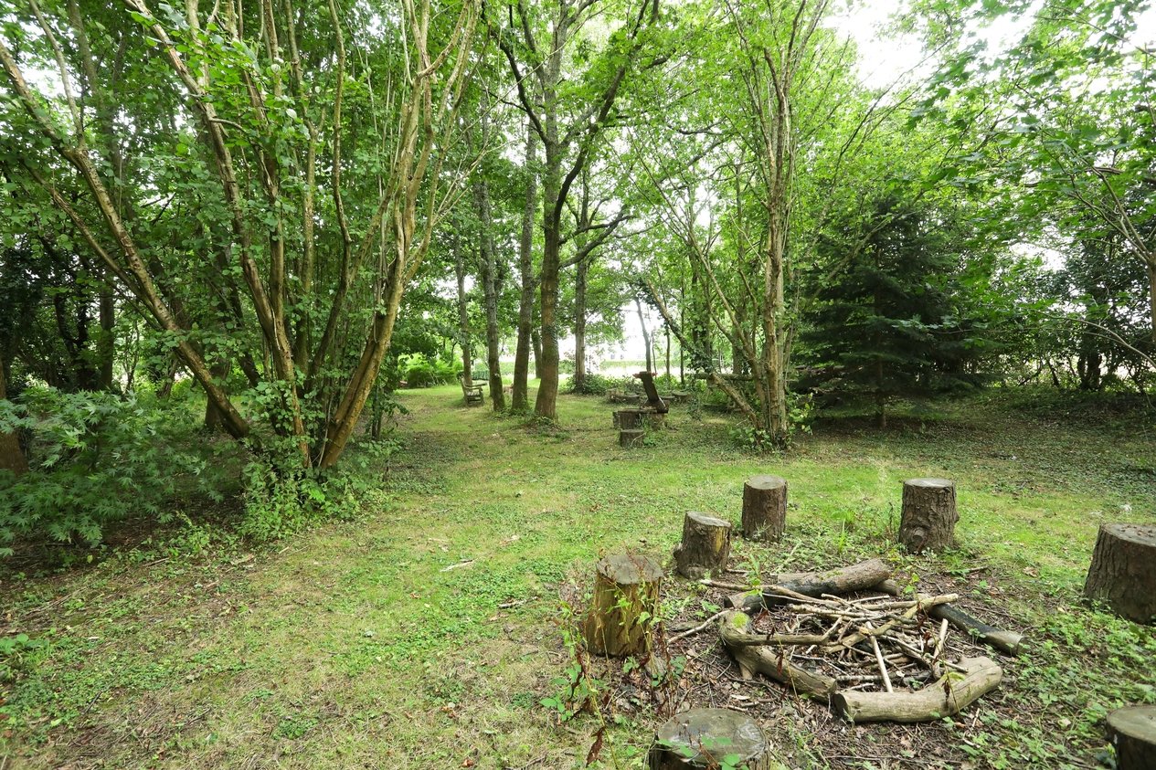 Properties Under Offer in Canterbury Road Selsted