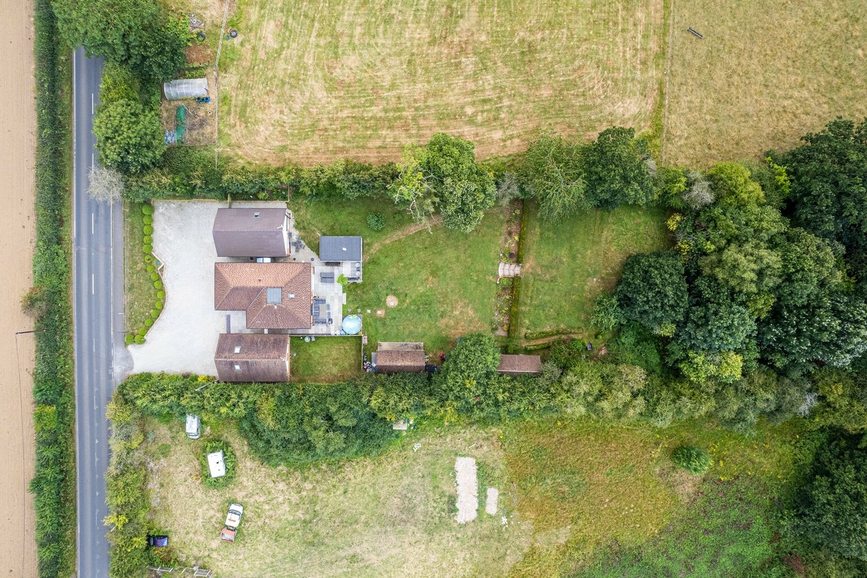 Properties Under Offer in Canterbury Road Selsted