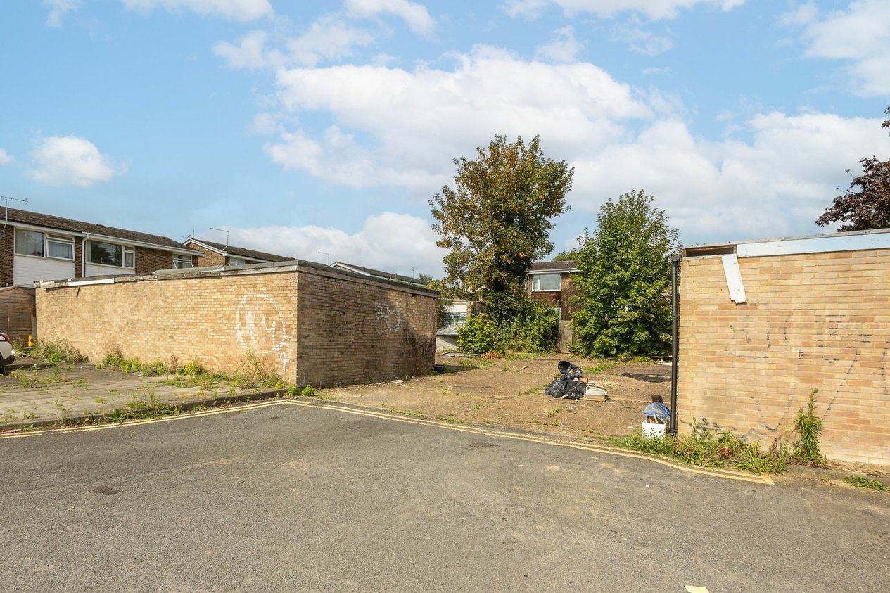 Properties For Sale in Garage @ 45 Kemsing Gardens  Canterbury