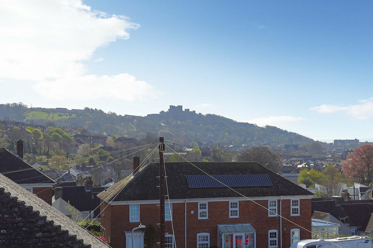 Properties For Sale in Carlsden Close River