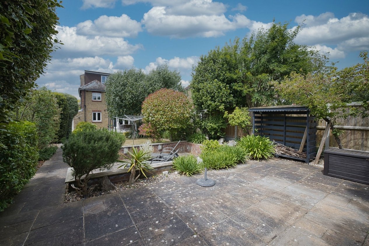 Properties Under Offer in Carlton Avenue Broadstairs