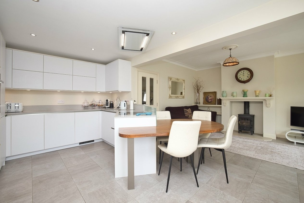 Properties Under Offer in Carlton Avenue Broadstairs