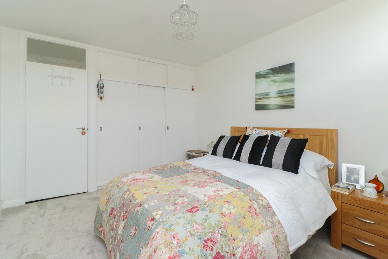 Properties For Sale in Carmel Court Gainsborough Road
