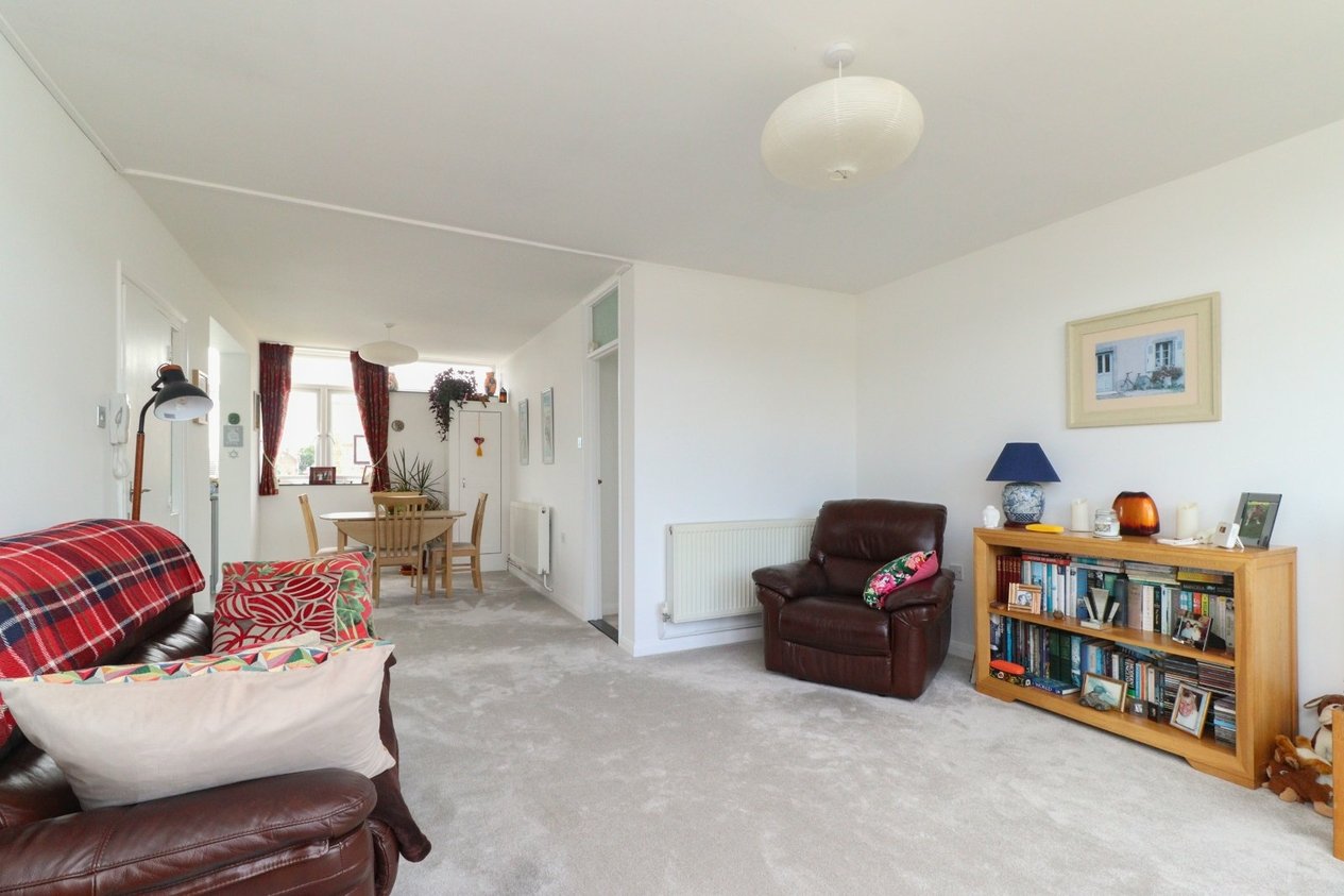 Properties For Sale in Carmel Court Gainsborough Road