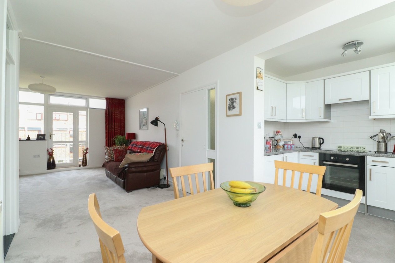 Properties For Sale in Carmel Court Gainsborough Road