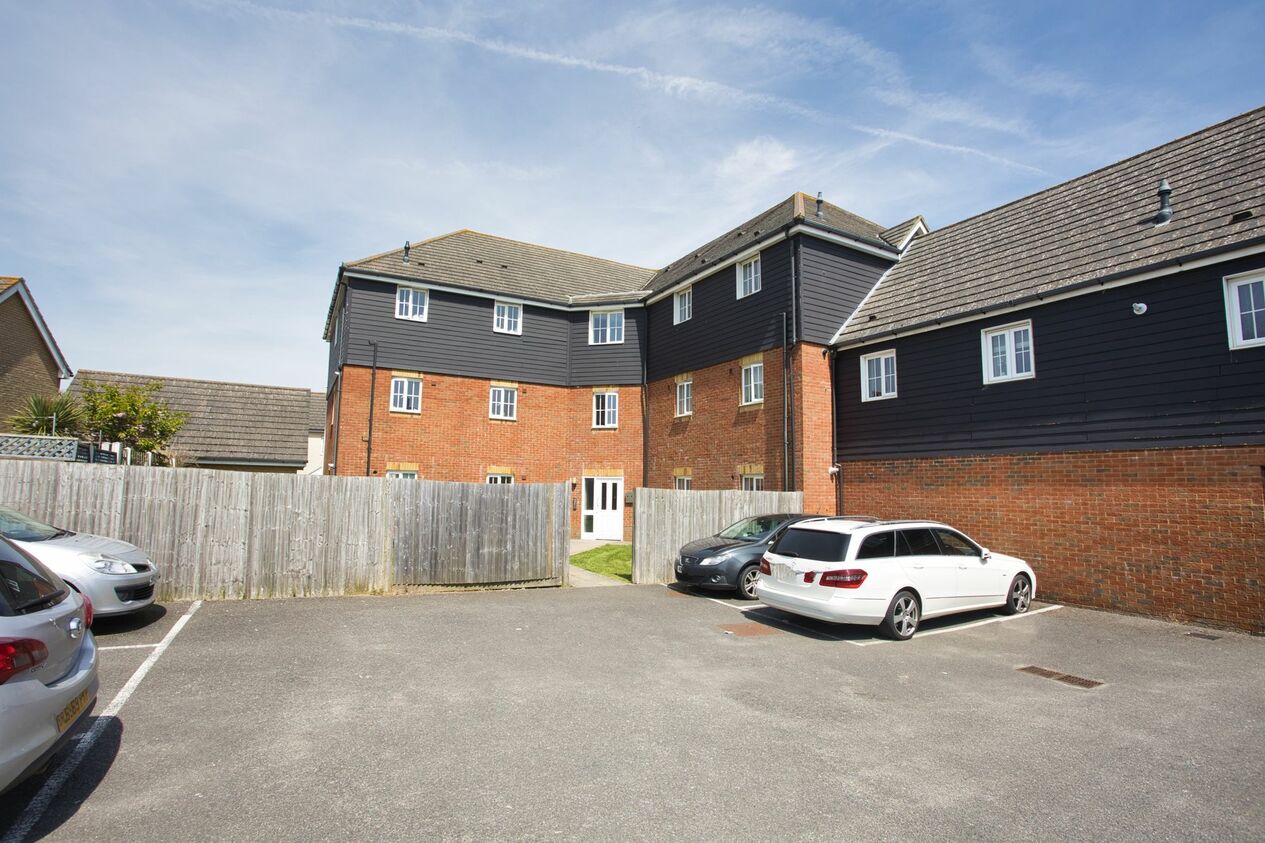 Properties Sold Subject To Contract in Carter Close  Hawkinge