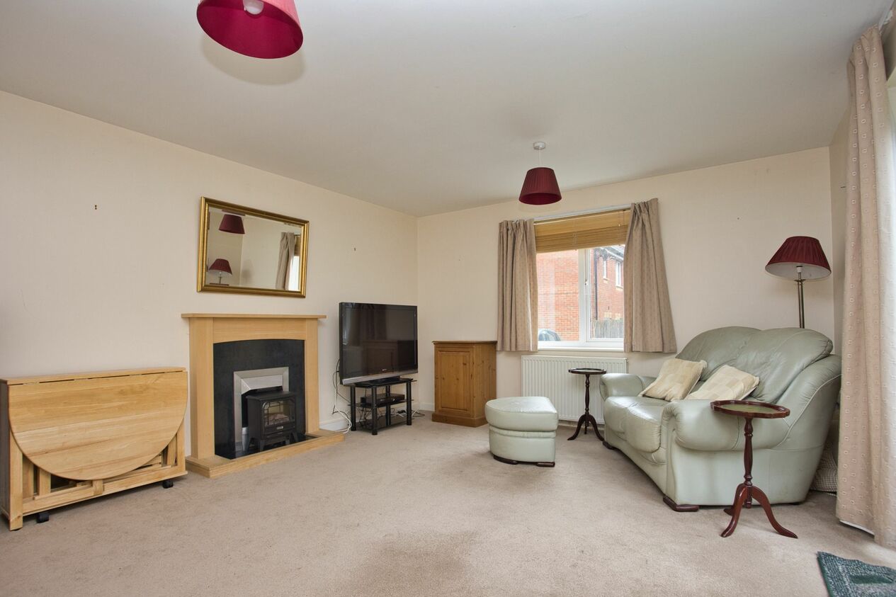 Properties For Sale in Carter Close  Hawkinge