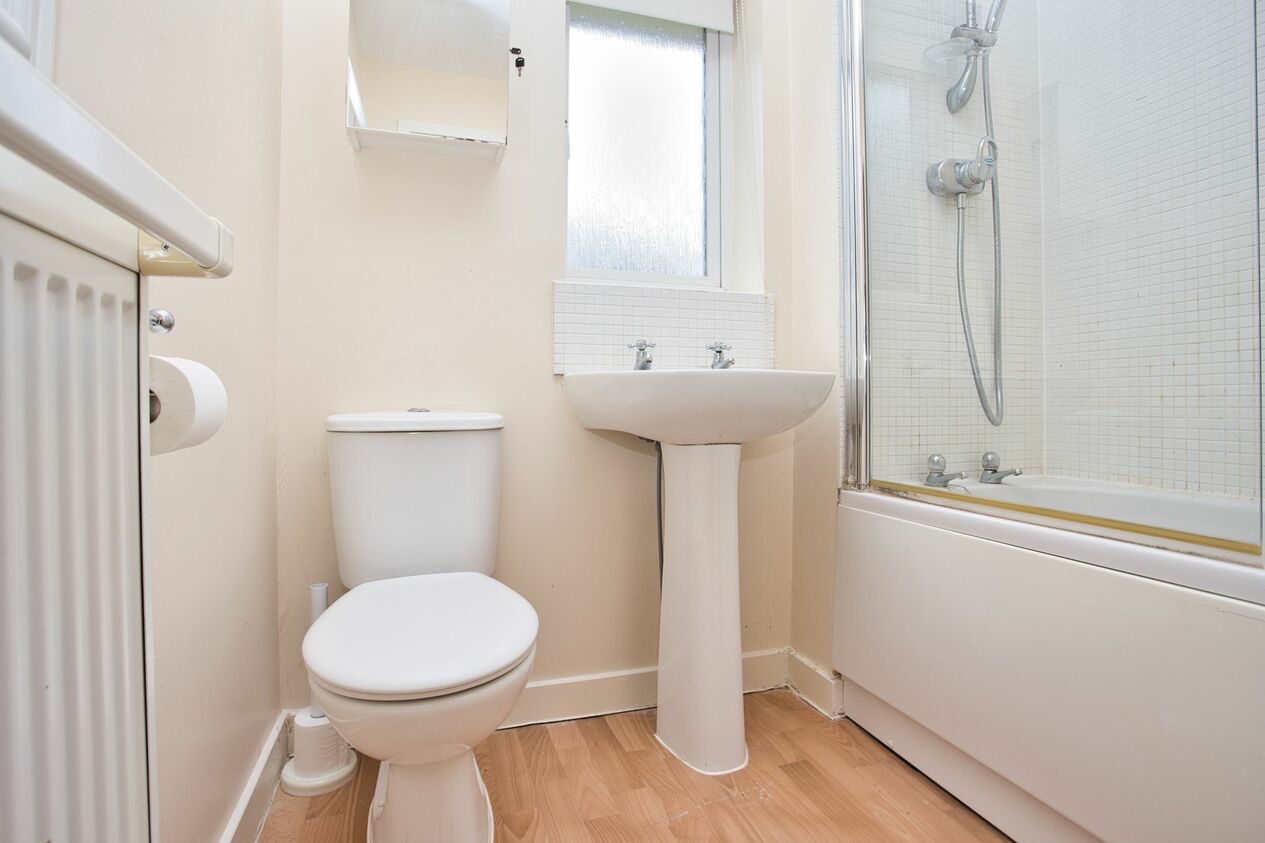 Properties For Sale in Carter Close  Hawkinge