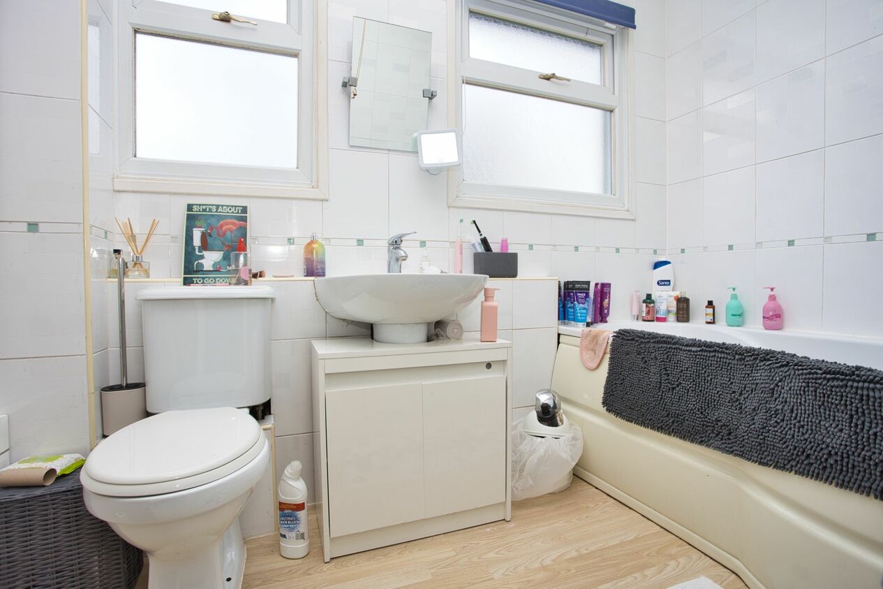 Properties For Sale in Cassino Square  Guston