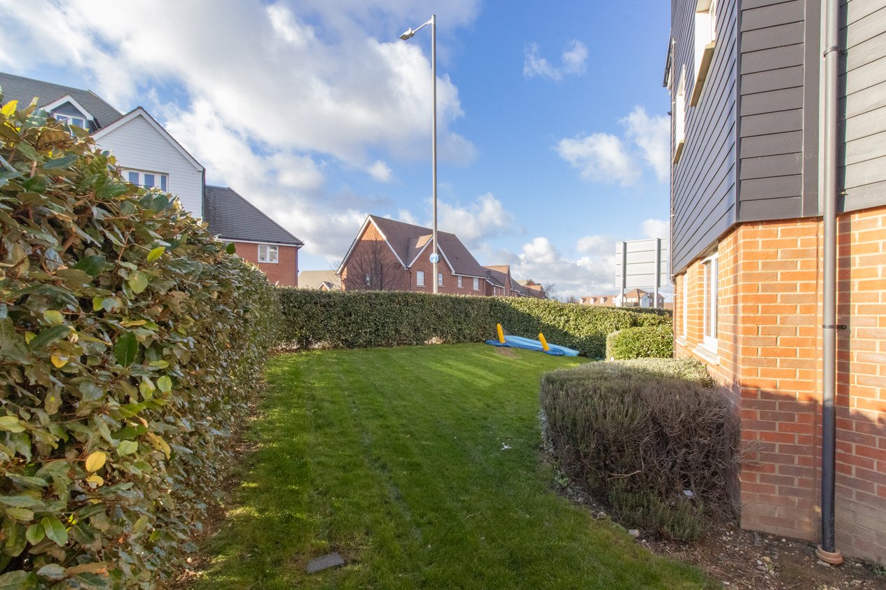 Properties For Sale in Castle Drive Margate