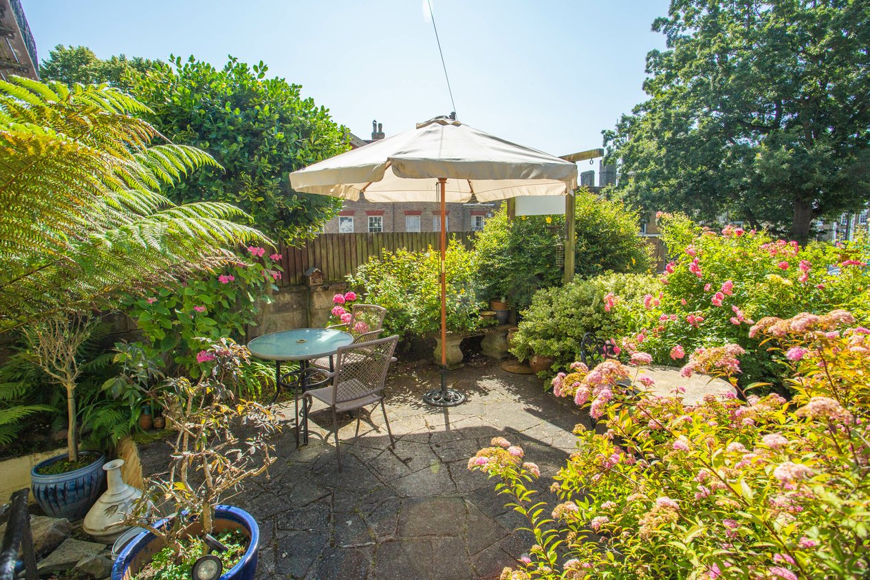 Properties For Sale in Castle Hill Road Dover