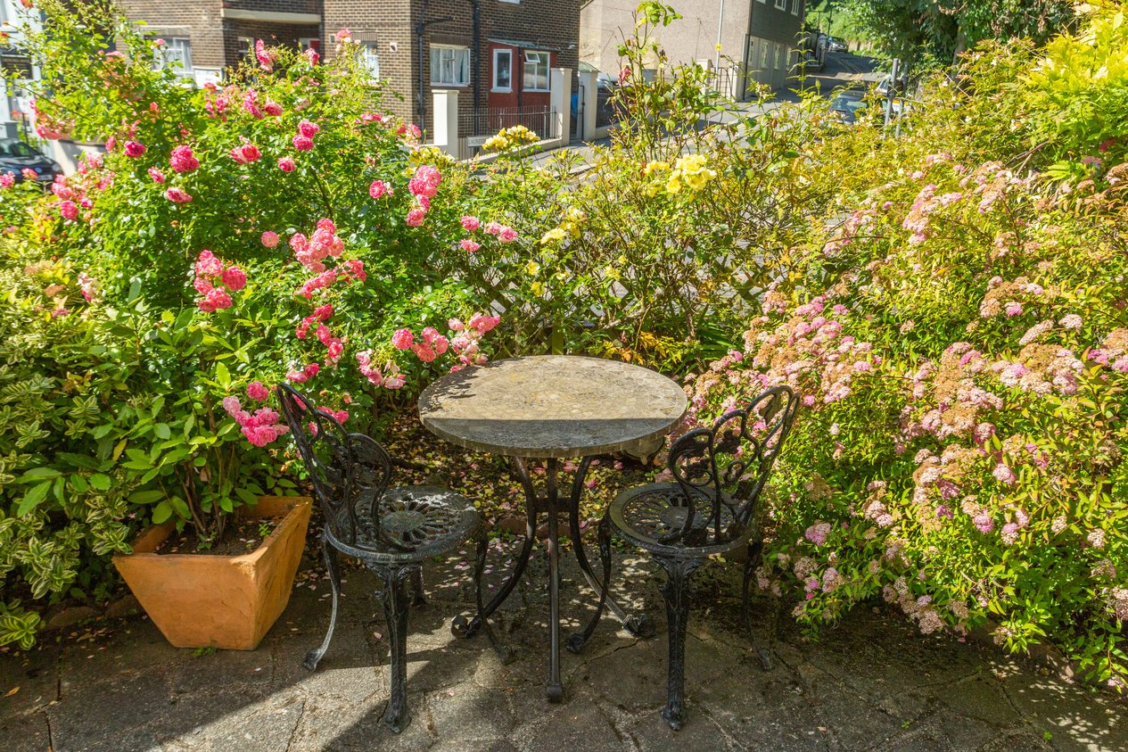 Properties For Sale in Castle Hill Road Dover
