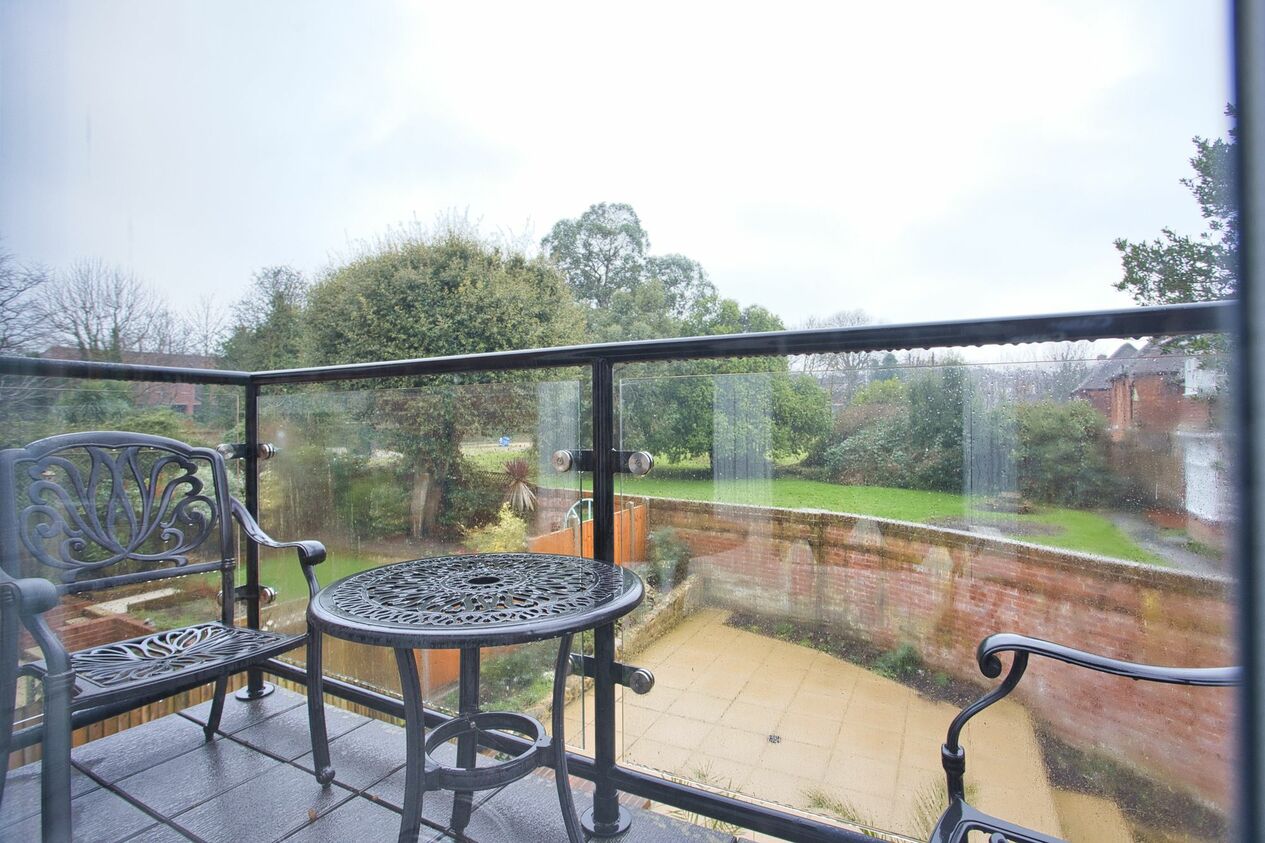 Properties For Sale in Castle Mews  Folkestone