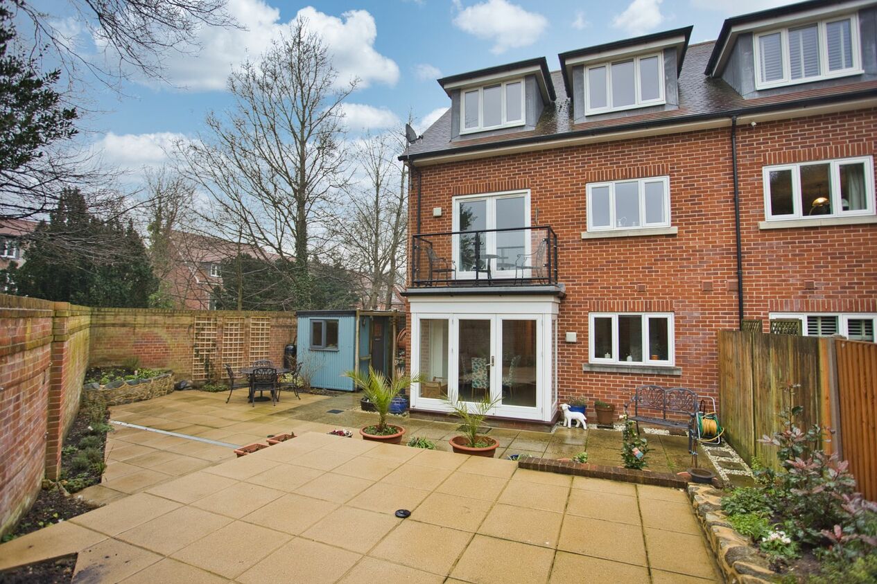 Properties For Sale in Castle Mews  Folkestone