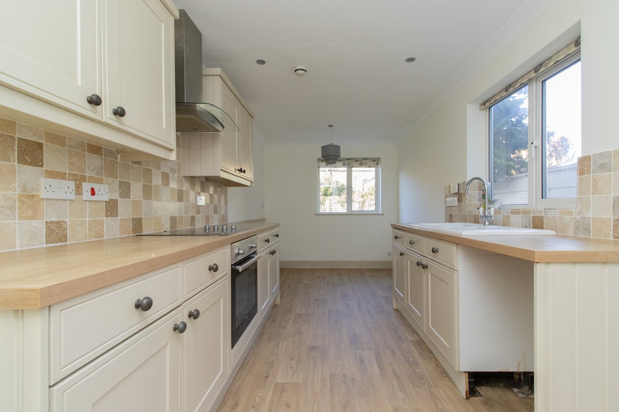 Properties Under Offer in Cavendish Road Herne Bay