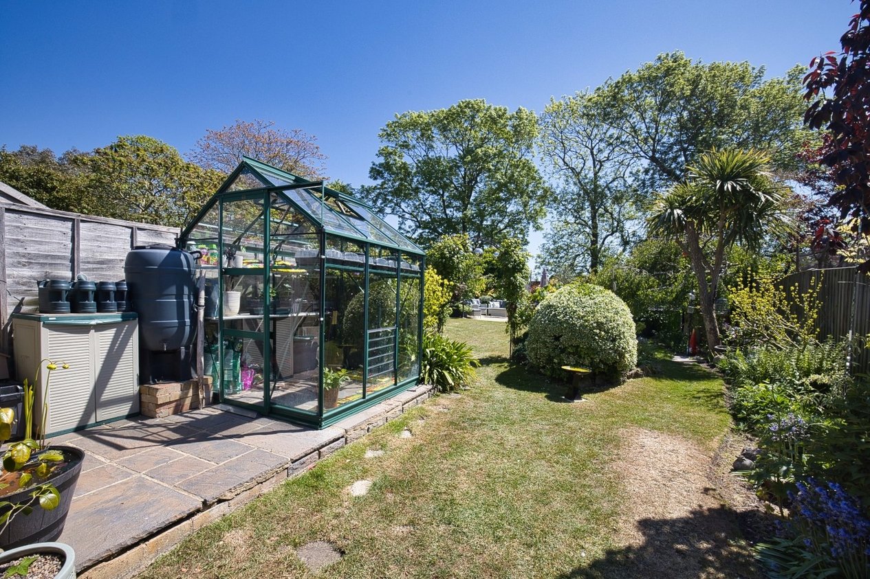 Properties For Sale in Cecilia Grove Broadstairs