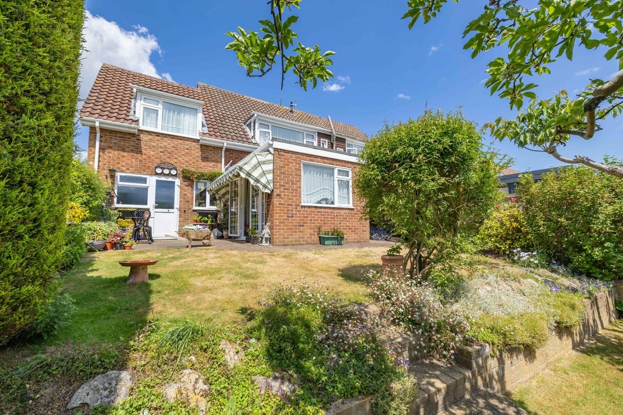 Properties For Sale in Cedar Road Sturry