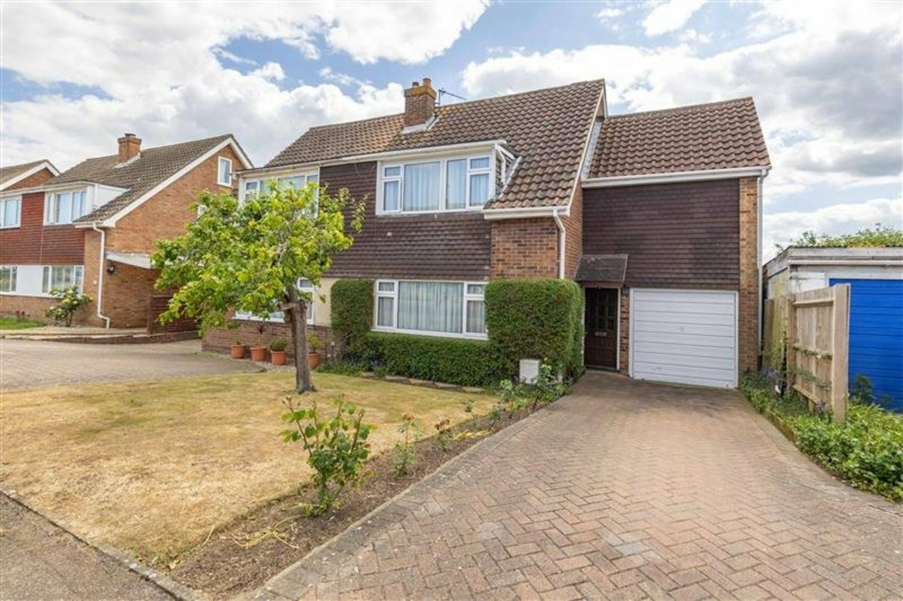 Properties For Sale in Cedar Road Sturry