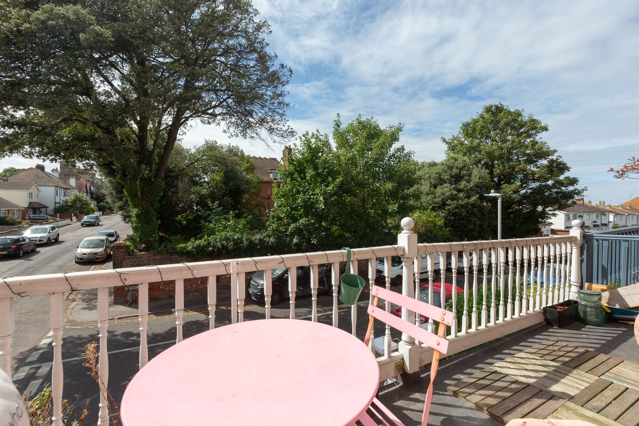 Properties For Sale in Cedric Road Westgate-On-Sea