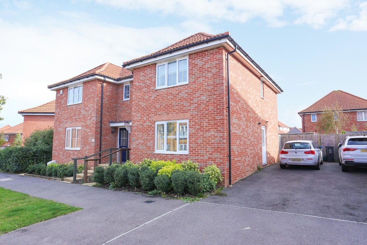 Properties Sold Subject To Contract in Central Boulevard Aylesham