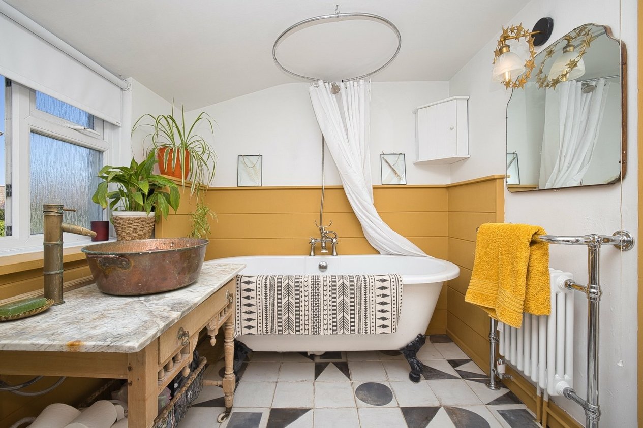 Properties For Sale in Chapel Place Lane Ramsgate