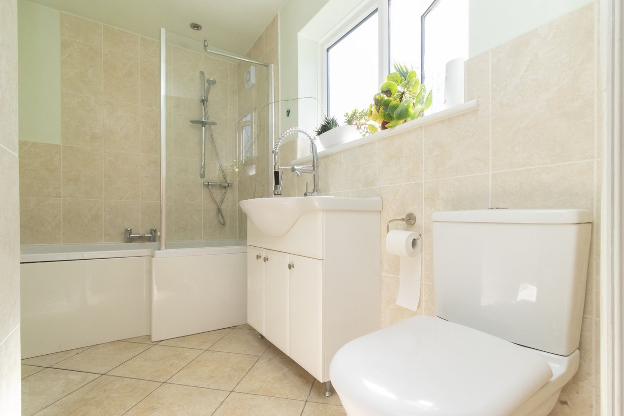 Properties Under Offer in Chapel Row Herne Bay