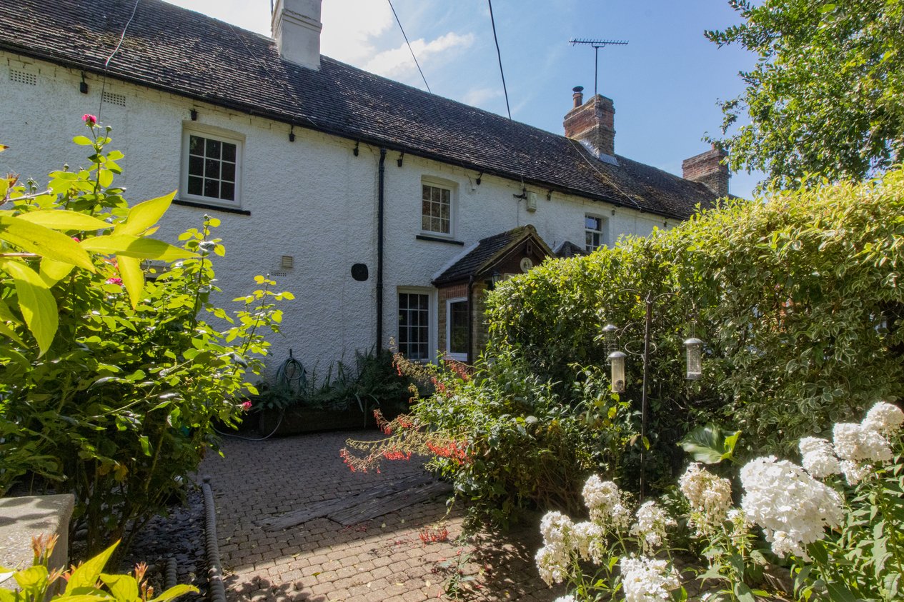 Properties Under Offer in Chapel Row Herne Bay