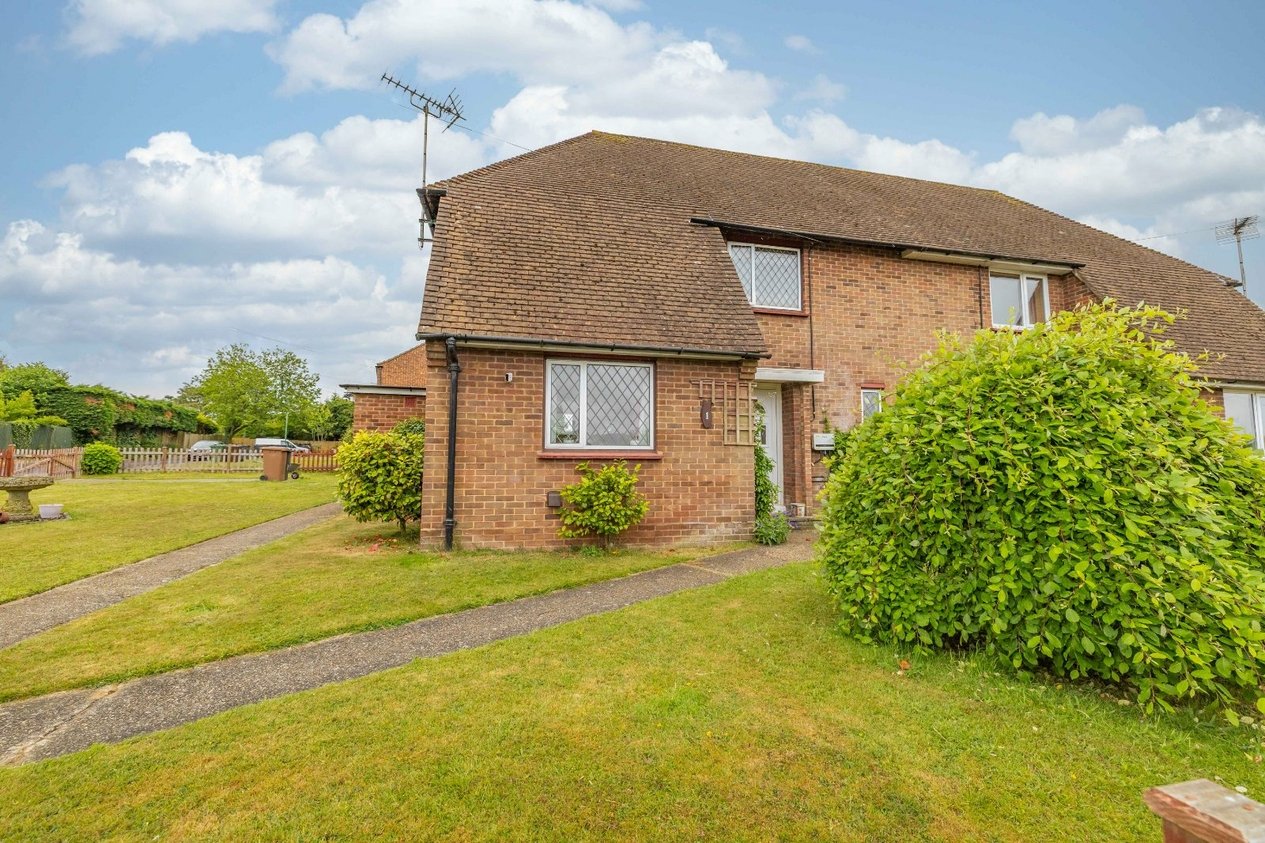 Properties For Sale in Chapmans Close Challock