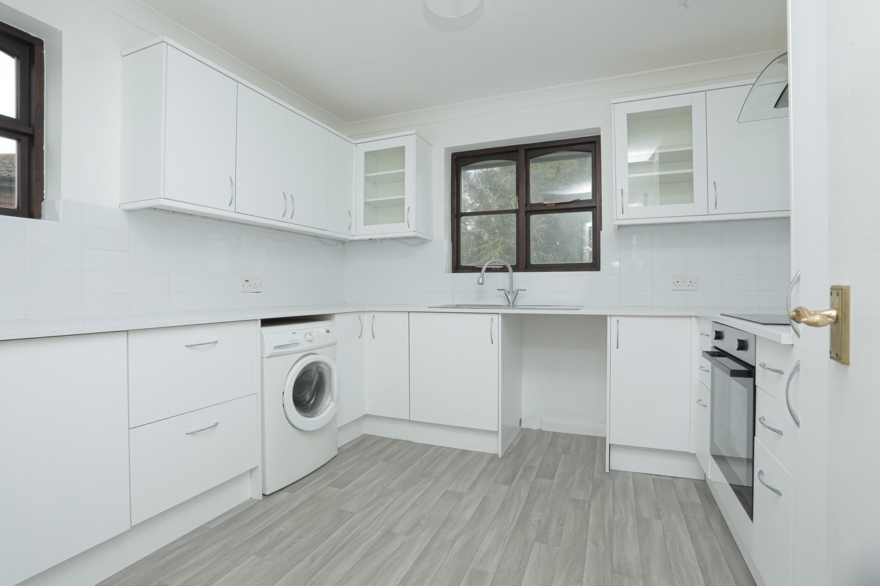 Properties For Sale in Charlesworth Drive Birchington