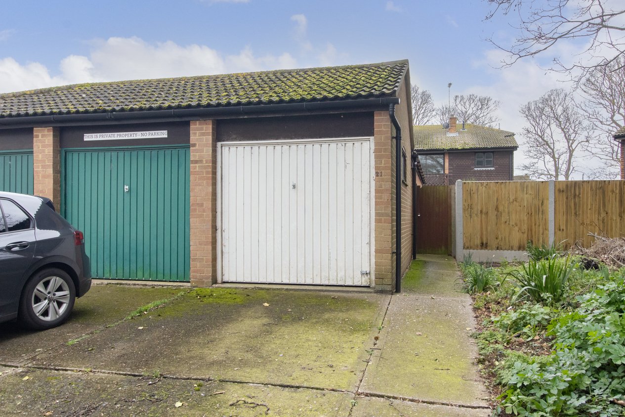 Properties For Sale in Charlesworth Drive Birchington