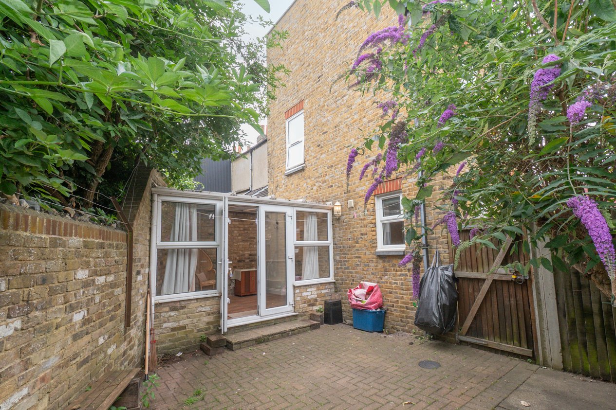 Properties For Sale in Charlotte Square Margate