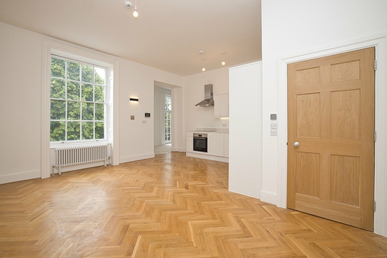 Properties Under Offer in Chatham Street 