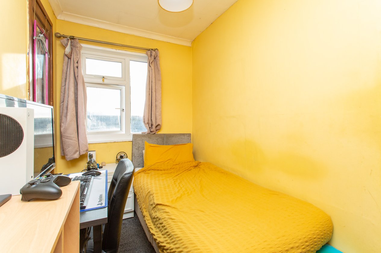Properties For Sale in Chaucer Crescent Dover