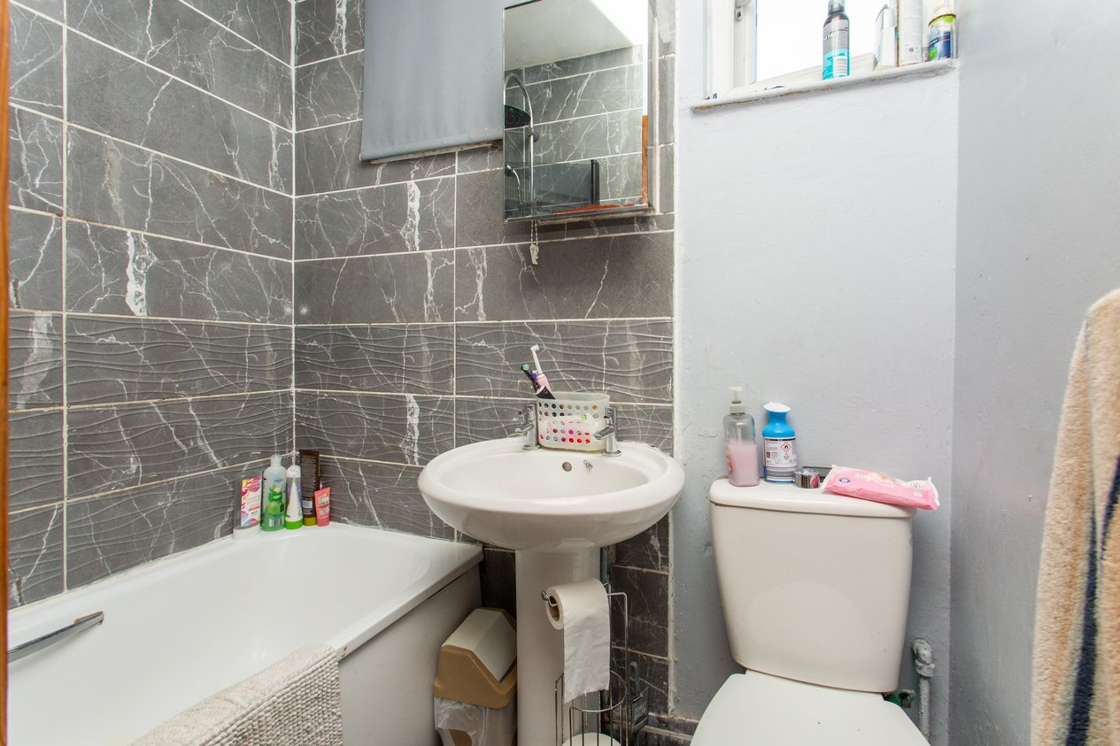 Properties For Sale in Chaucer Crescent Dover